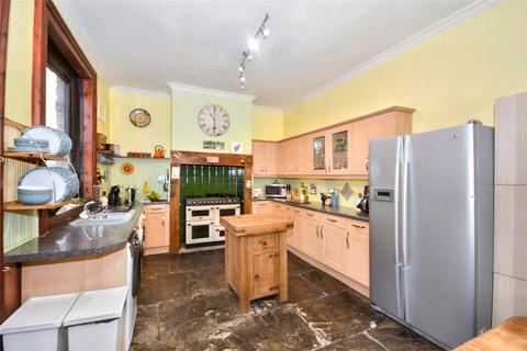 3 bedroom terraced house for sale, Springfield Terrace, Stanningley, Pudsey, West Yorkshire