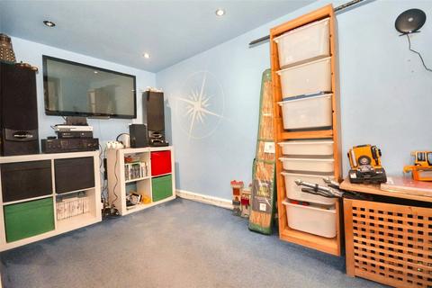 3 bedroom terraced house for sale, Springfield Terrace, Stanningley, Pudsey, West Yorkshire