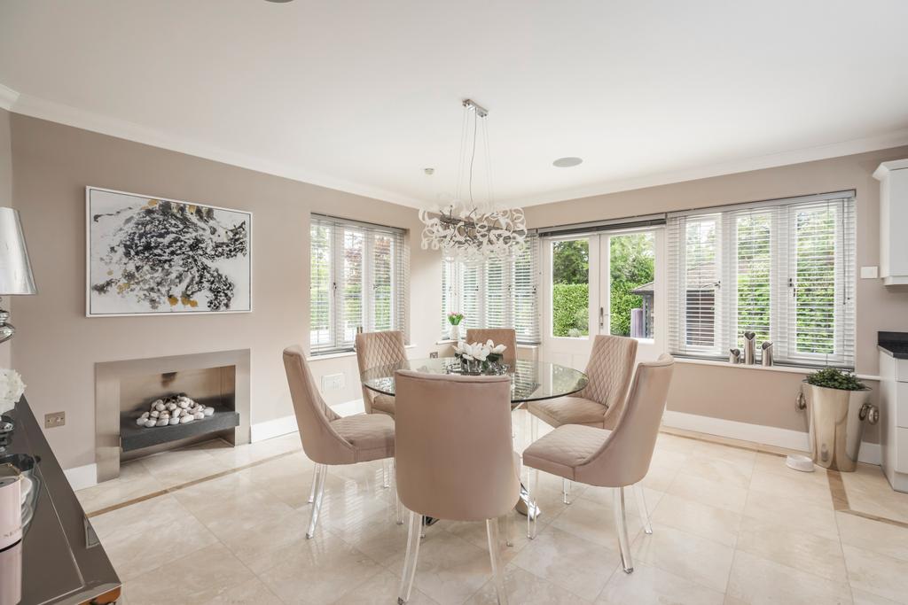 Breakfast Room