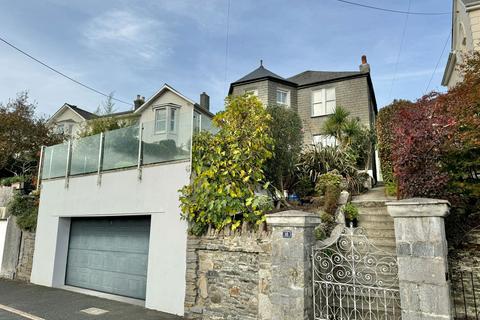 16 Lower Port View, Saltash, PL12 4BY