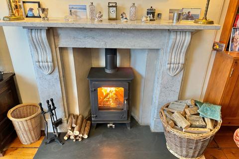 16 Lower Port View, Saltash, PL12 4BY