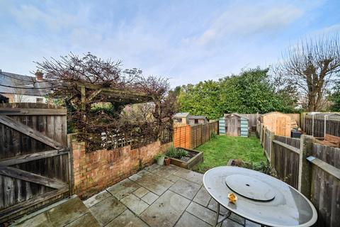 43 Catteshall Lane, Godalming, GU7 1JS