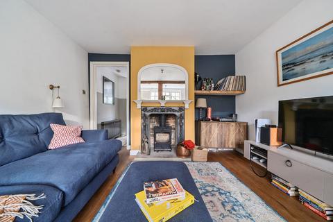 43 Catteshall Lane, Godalming, GU7 1JS