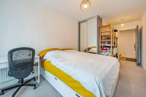 1 bedroom flat for sale, Colonnade Gardens, Acton