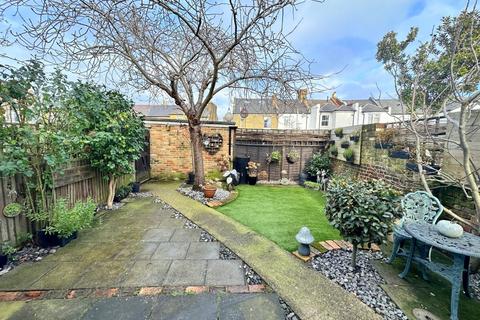 20 Clewer Fields, Windsor, SL4 5BW
