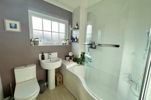 20 Clewer Fields, Windsor, SL4 5BW