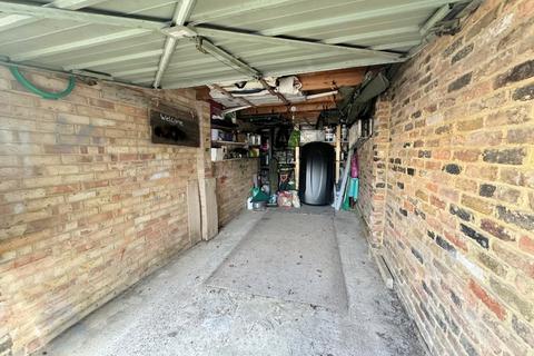 20 Clewer Fields, Windsor, SL4 5BW