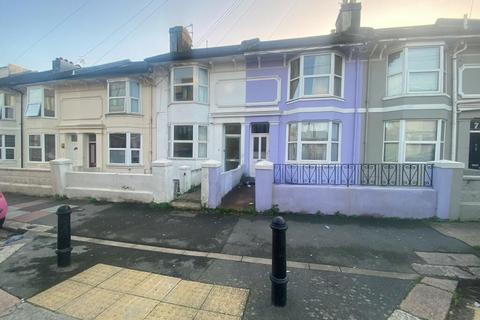 3 bedroom maisonette to rent, Caledonian Road, Brighton