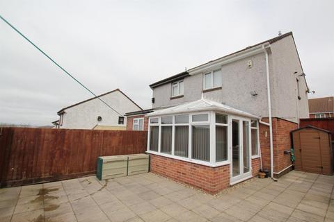 2 bedroom semi-detached house to rent, Kitter Drive, Plymouth PL9