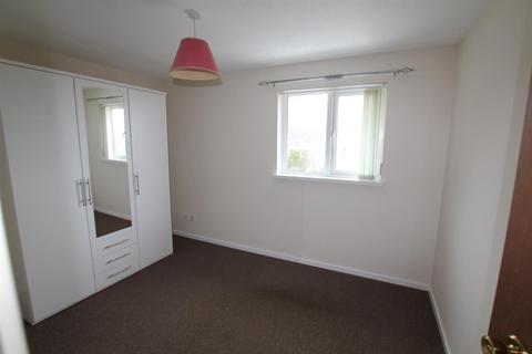 2 bedroom semi-detached house to rent, Kitter Drive, Plymouth PL9