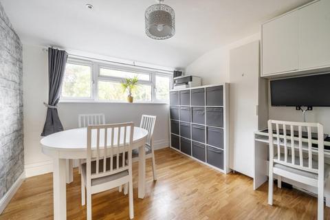 3 bedroom maisonette for sale, Bracknell,  Berkshire,  RG12