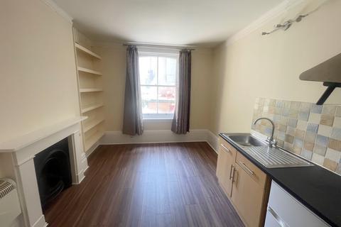 Studio to rent, The Drive, Hove BN3