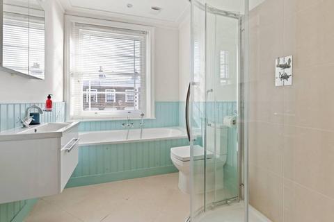 4 bedroom maisonette to rent, Princess Road, London, NW1