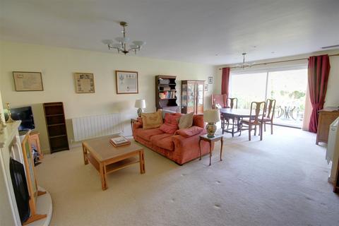 3 bedroom detached bungalow for sale, Prince Crescent, Staunton, Gloucester