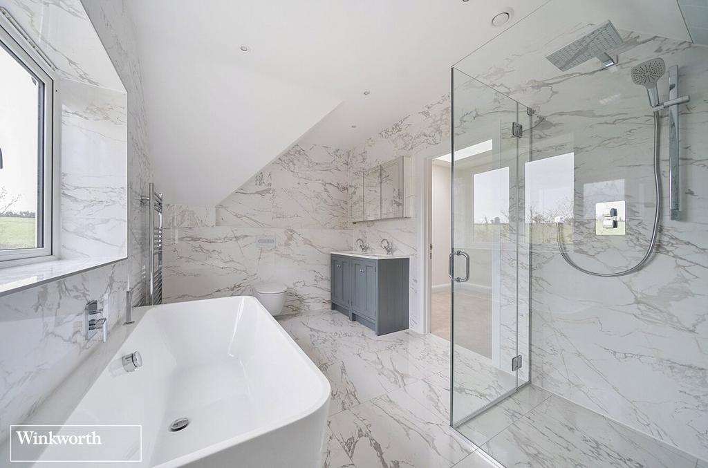 En-Suite To Bed One