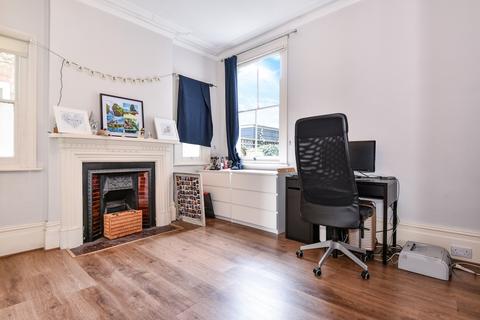 2 bedroom flat to rent, Hotham Road Putney SW15