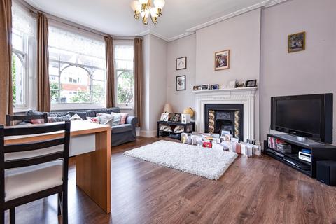 2 bedroom flat to rent, Hotham Road Putney SW15