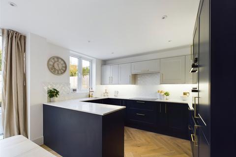 1 Callington Road, Tavistock, PL19 8EG