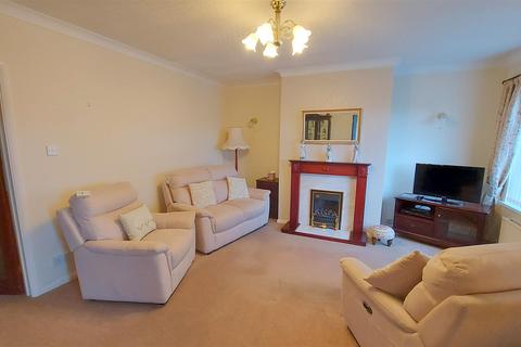 3 bedroom detached bungalow for sale, South View, Kenfig Hill, Bridgend