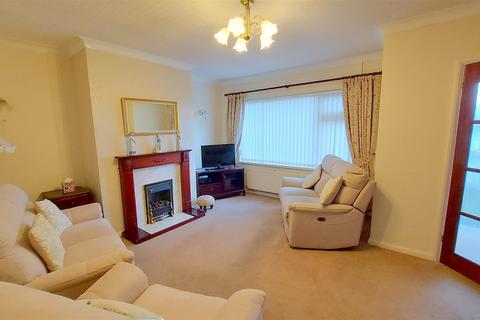 3 bedroom detached bungalow for sale, South View, Kenfig Hill, Bridgend