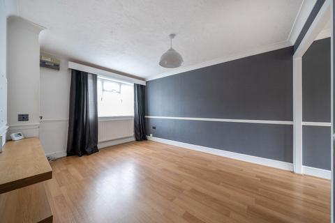 2 bedroom end of terrace house for sale, Harbourne Gardens, West End, Southampton, Hampshire, SO18