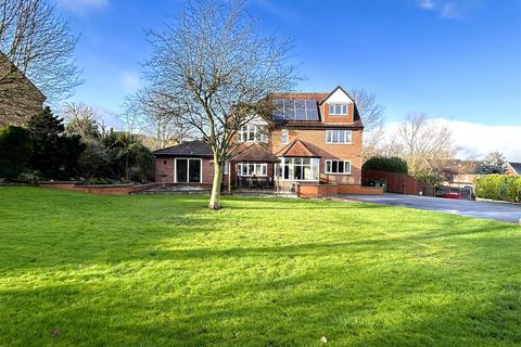 4 bedroom detached house for sale, Laceyfields Road, Heanor DE75