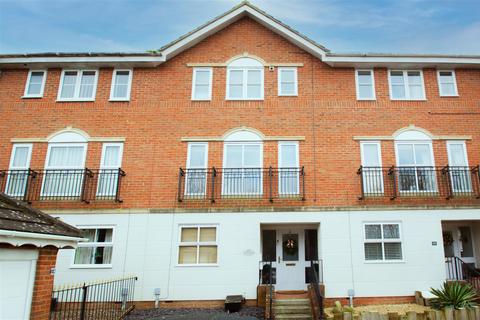 4 bedroom townhouse for sale, Howard Close, Haverhill CB9