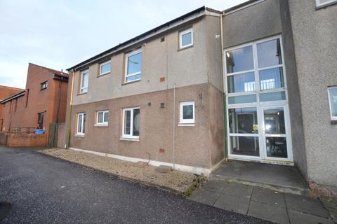 2 bedroom flat to rent, Main Street, Crosshill, KY5