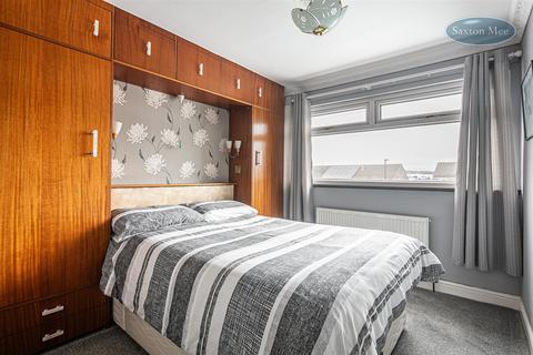 21 Maple Grove, Stocksbridge, Sheffield, S36 1ED