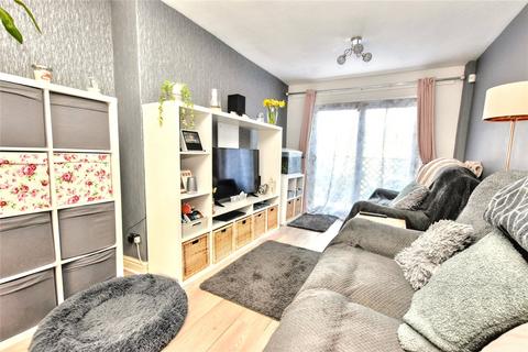 3 bedroom townhouse for sale, Standale Avenue, Pudsey, West Yorkshire