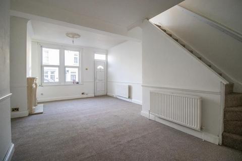 2 bedroom terraced house for sale, Brighton Avenue, Southend-on-Sea SS1