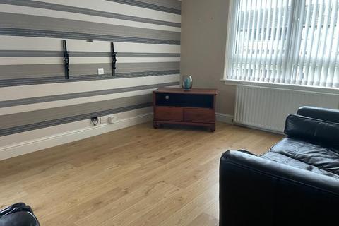 2 bedroom flat to rent, Burnbrae Crescent, Summerhill, Aberdeen, AB16