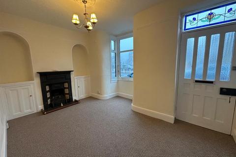 2 bedroom terraced house to rent, Wesley Place, Silsden