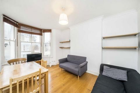 2 bedroom flat to rent, Chantrey Road, London SW9