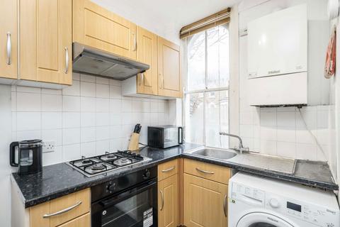 2 bedroom flat to rent, Chantrey Road, London SW9