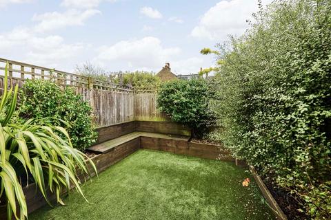 4 bedroom terraced house for sale, St. Aidans Road, London SE22