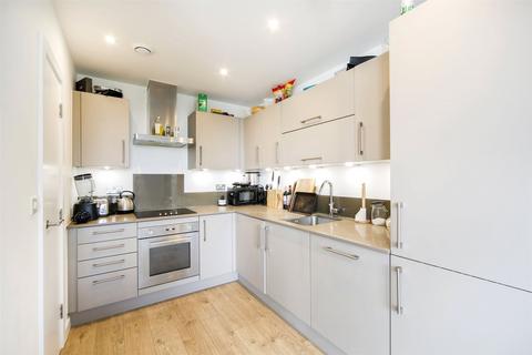 3 bedroom flat for sale, Rotherhithe New Road London SE16