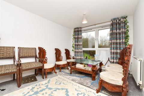 2 bedroom ground floor flat for sale, Commonwealth Drive, Three Bridges, Crawley, West Sussex