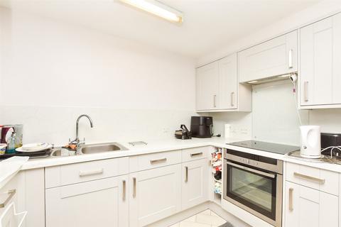 2 bedroom ground floor flat for sale, Commonwealth Drive, Three Bridges, Crawley, West Sussex