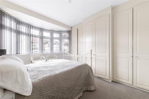 7 Greenway, Chislehurst, BR7 6JQ