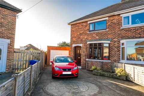 2 bedroom end of terrace house for sale, Walker Avenue, Grimsby, Lincolnshire, DN33