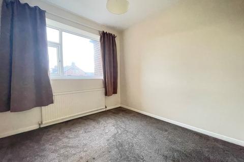 2 bedroom flat to rent, Morris Lane, Kirkstall, Leeds, LS5