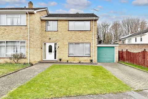 3 bedroom end of terrace house for sale, Haines Court, Abingdon OX13