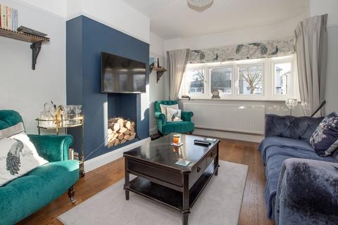 4 Constance Crescent, Bromley, BR2 7QJ