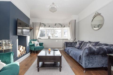 4 Constance Crescent, Bromley, BR2 7QJ