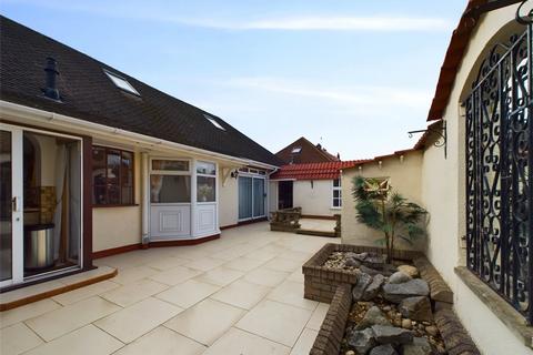 4 bedroom detached bungalow for sale, Templeoak Drive, Nottingham, Nottinghamshire, NG8