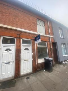 3 bedroom terraced house to rent, Leicester LE2