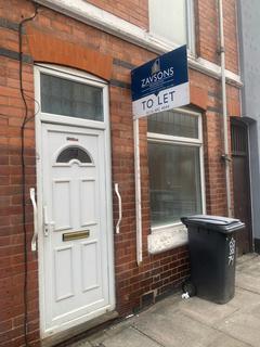 3 bedroom terraced house to rent, Leicester LE2