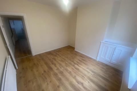 3 bedroom terraced house to rent, Leicester LE2