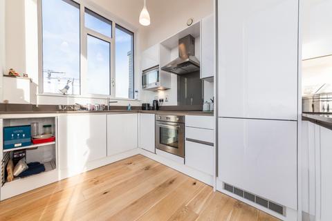 2 bedroom penthouse for sale, Sovereign Tower, 1 Emily Street, Canning Town,  E16